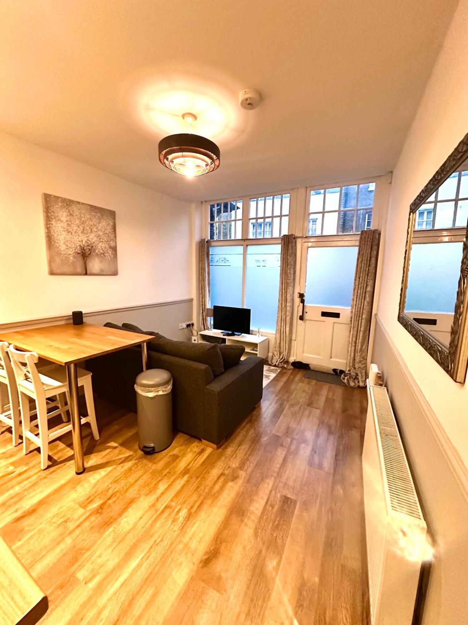 Dorchester Town Centre Entire Apartment Екстериор снимка